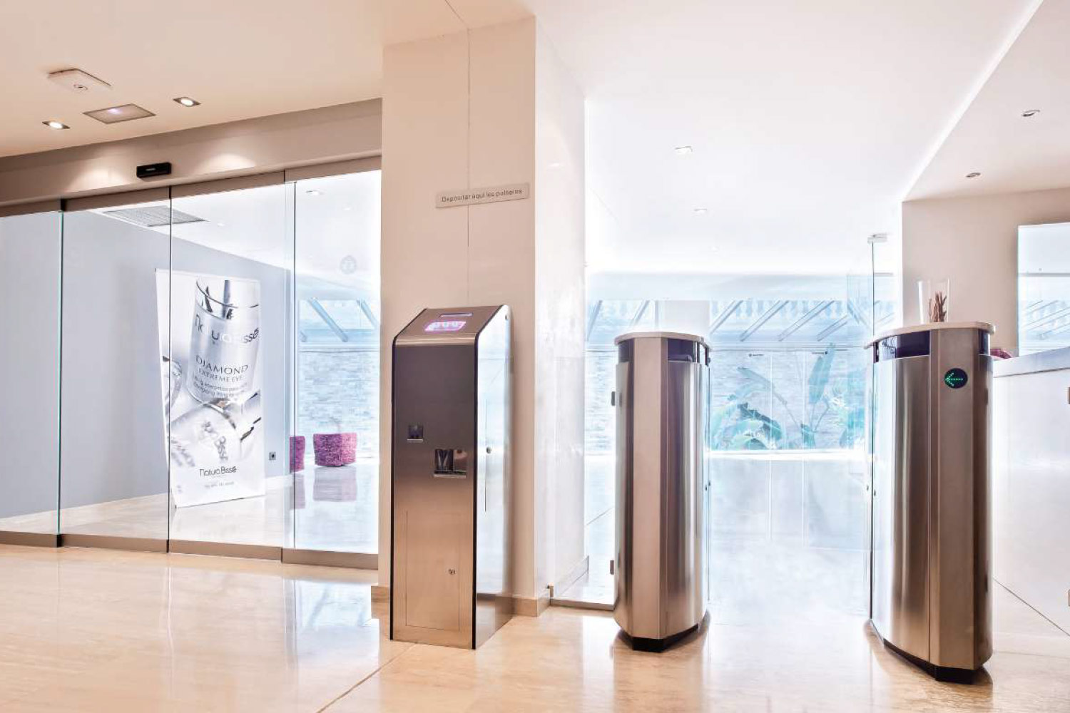 biometria puertas automaticas accesos inteligentes edificio entrada