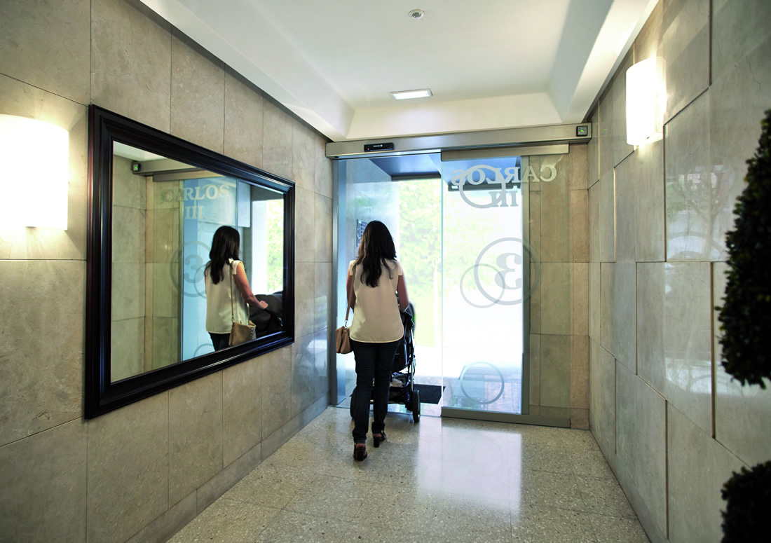 comunidad propietarios portal puerta automatica