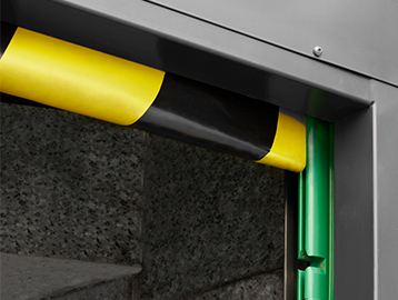 {"es":{"es":"Banda de seguridad y fotocélula para puerta rápida de aparcamientos y garajes","en":"Safety edge and photocell for high-speed doors in car parks and garages","es-latam":"Banda de seguridad y fotocélula para puerta rápida de aparcamientos y garajes","pt-br":"Borda de segurança e fotocélula para portas rápidas de parques de estacionamento e garagen","pt":"Borda de segurança e fotocélula para portas rápidas de parques de estacionamento e garagen","fr":"Barre palpeuse et cellule photoélectrique pour portes rapides dans les parkings et les garages"}}