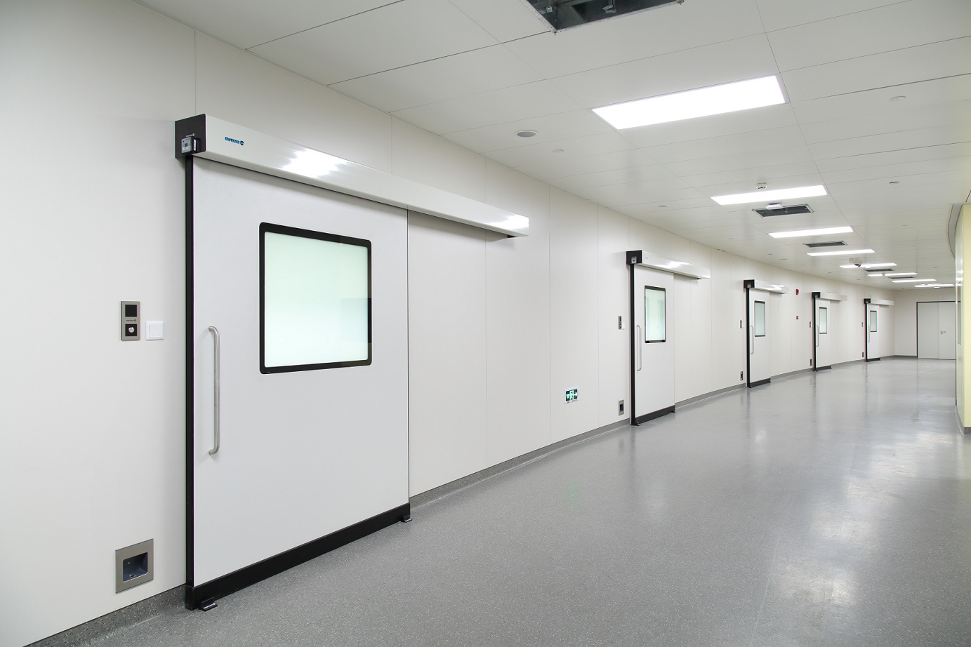 elegir puerta automatica hospital