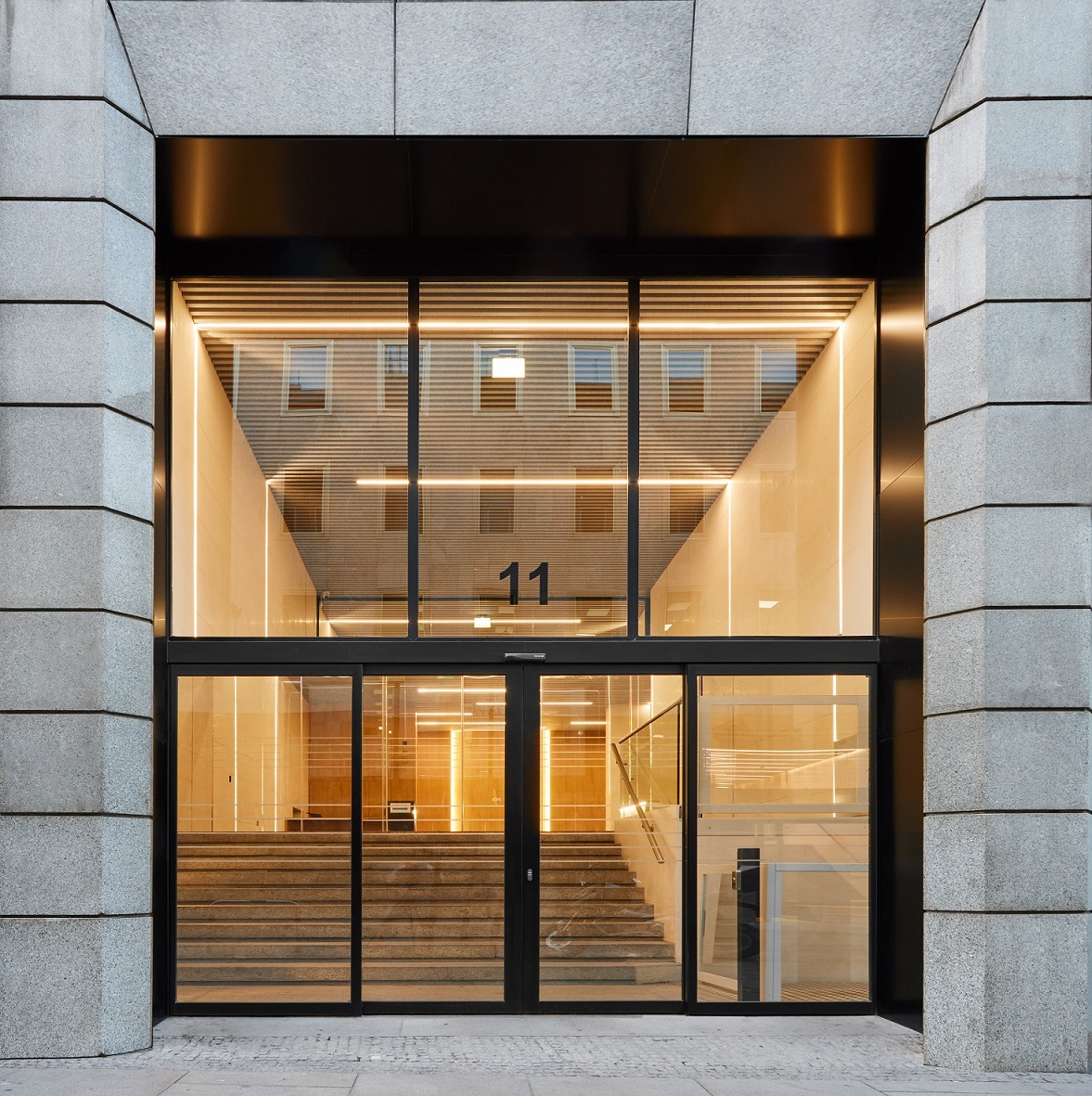 anti-theft automatic door RC2