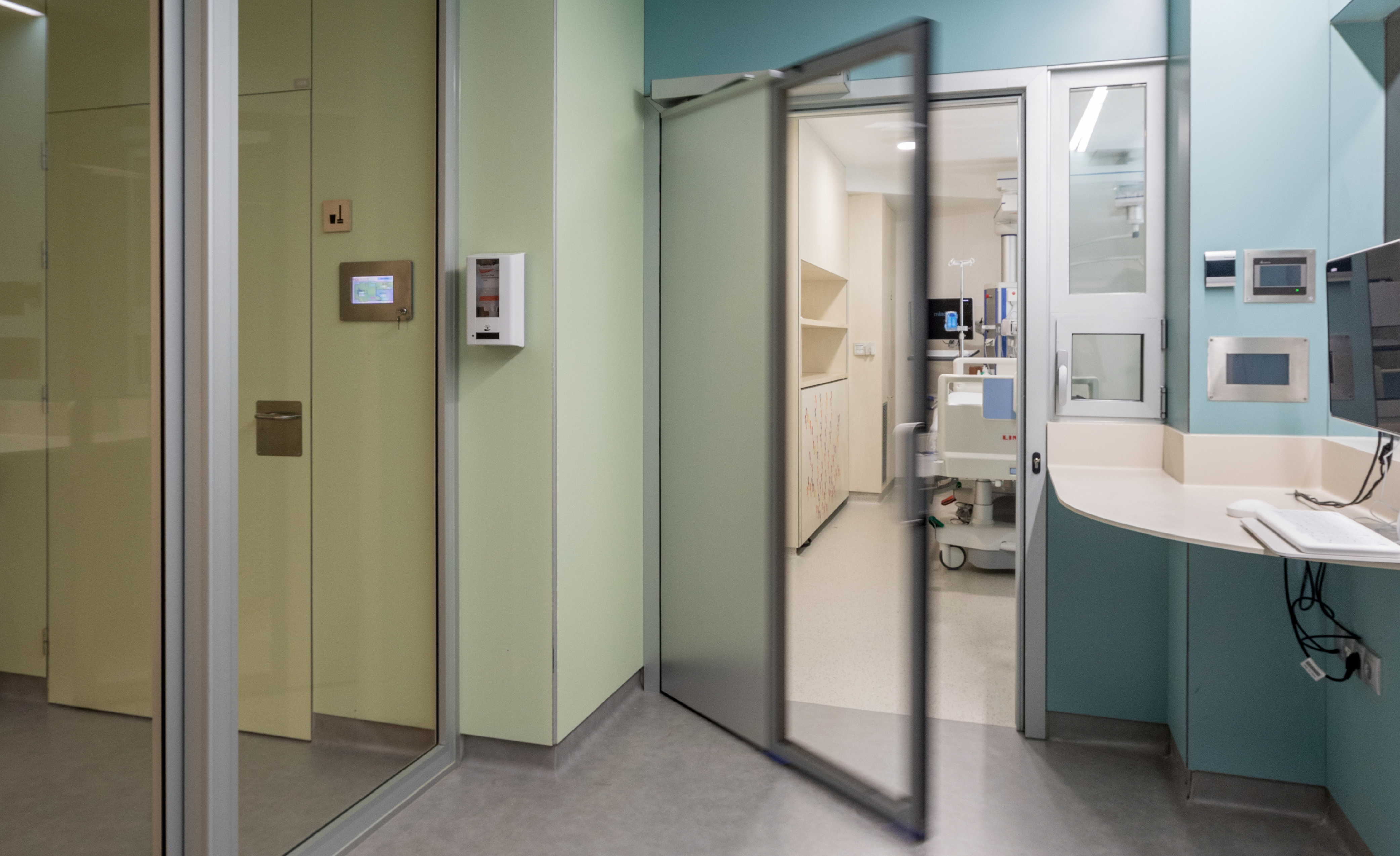 puerta-batiente-hermetica-infecciosos