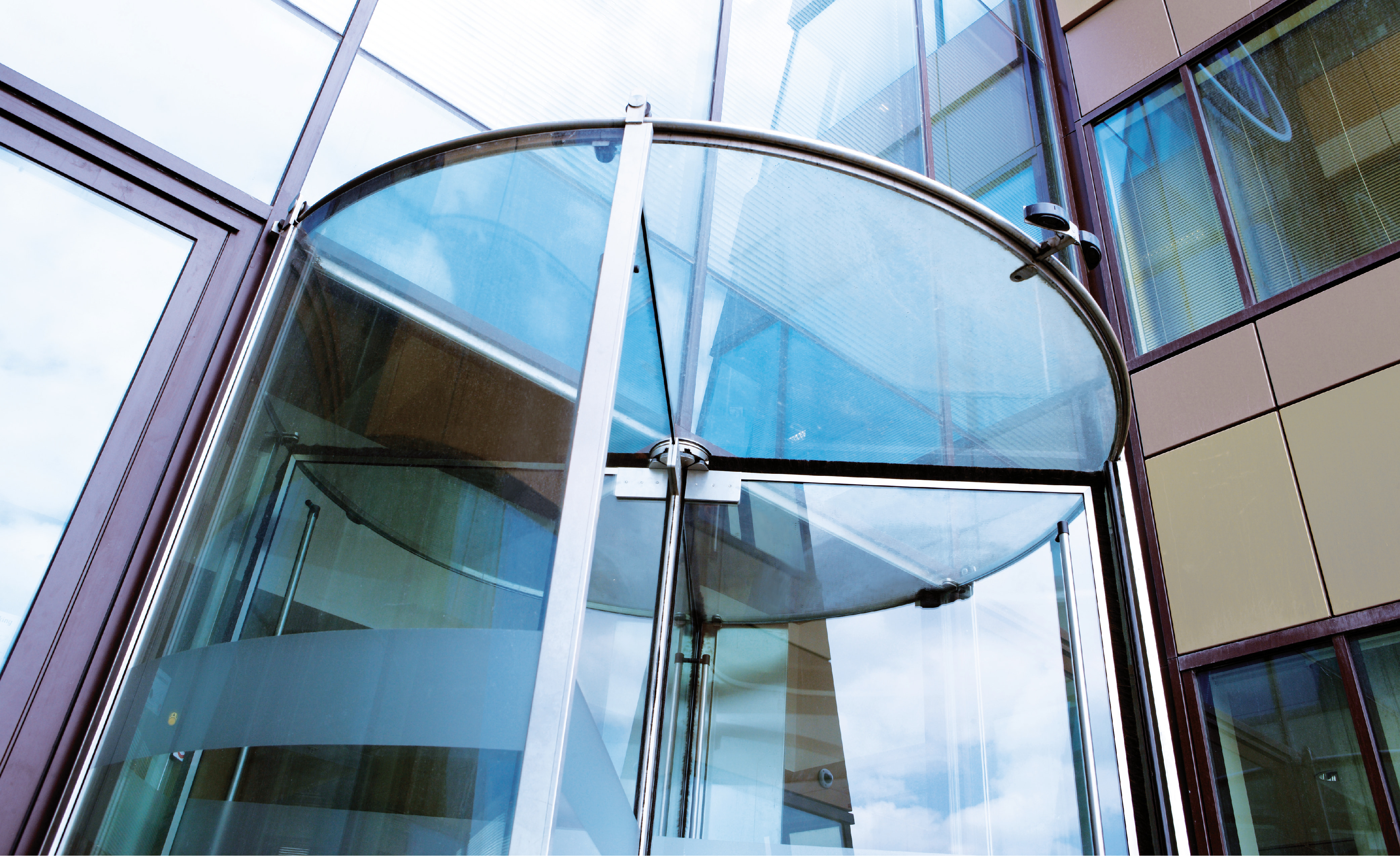 puerta-giratoria-interior