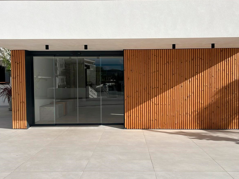 Puerta residencial Portals Nous