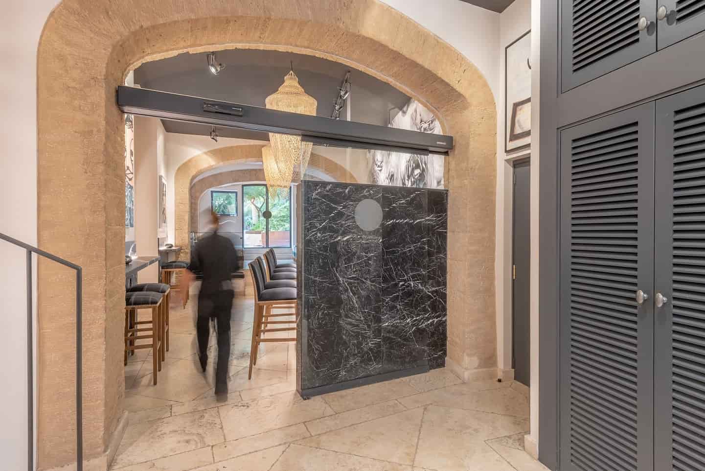 restaurante puerta automatica manusa corredera