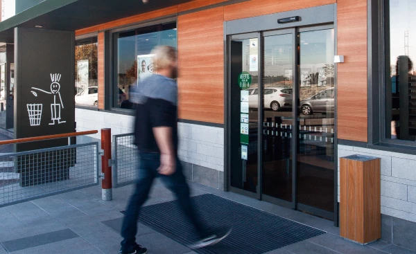 puerta-telescopica-comercio-2