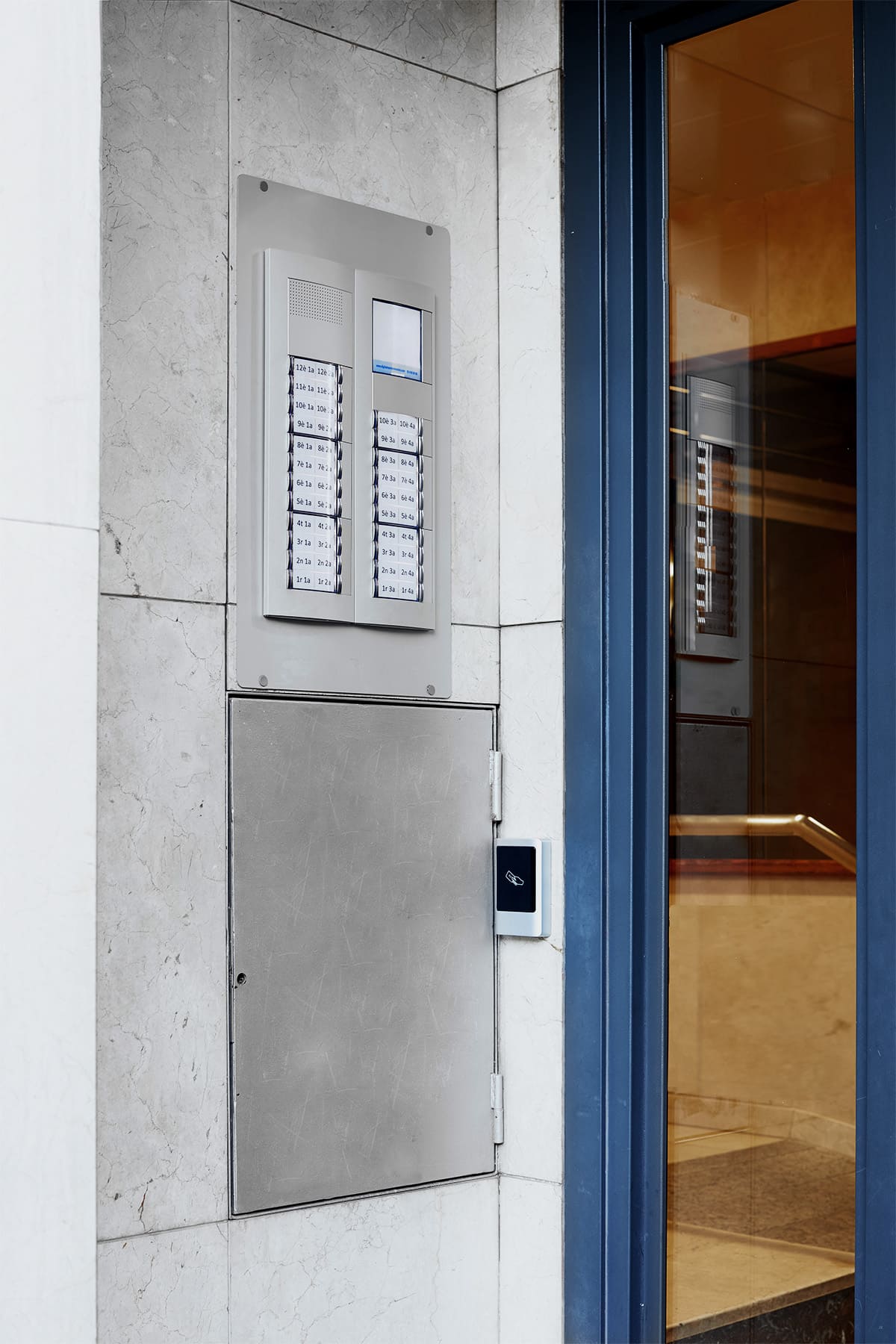 ventajas puertas automaticas comunidad vecinos